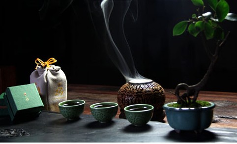 原创首发七绝从今淡饮一壶茶