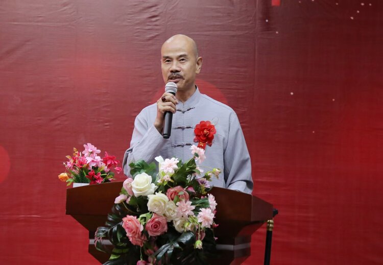 杜剑明祝各界人士清明节安康