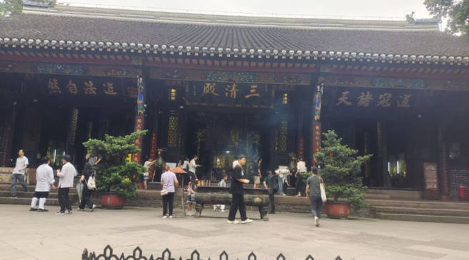 雪儿🎤V娱热点