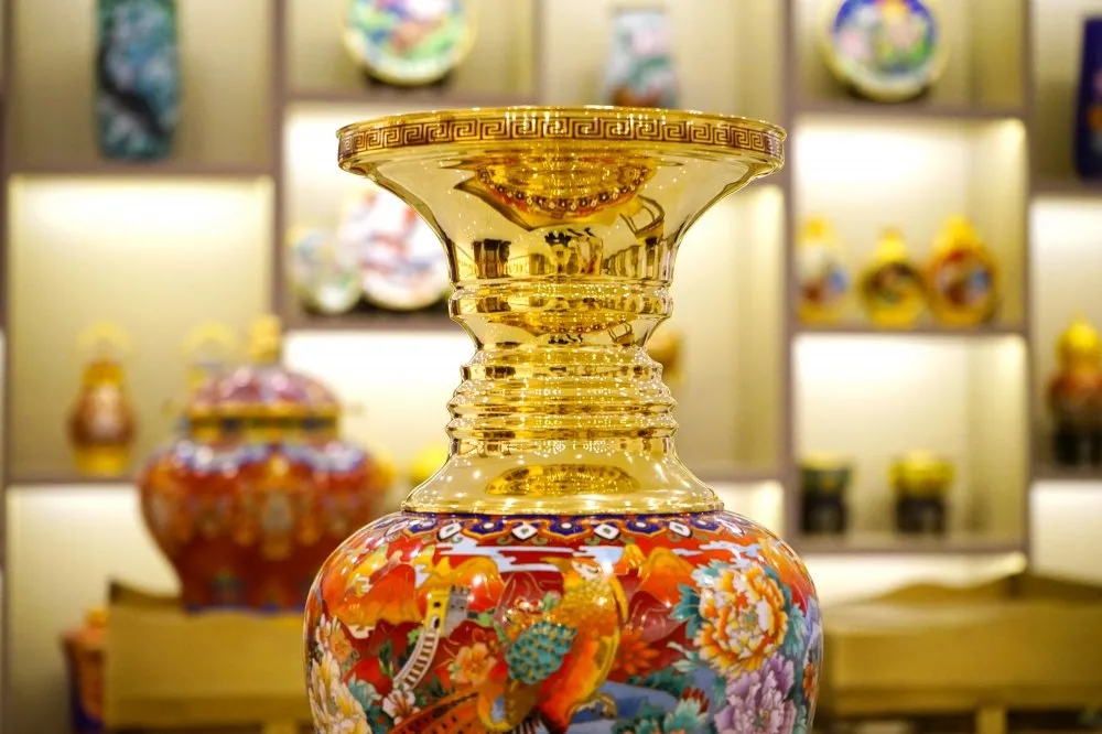 刘永森大师景泰蓝东方红伟人尊