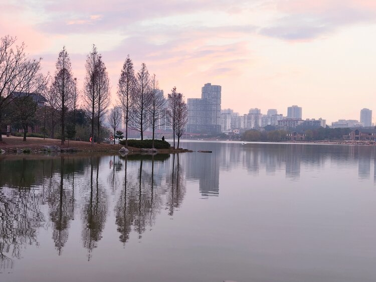 長沙西湖公園長沙西湖公園因成快活詩,薦之堯舜目.