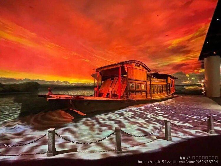 红船从南湖起航