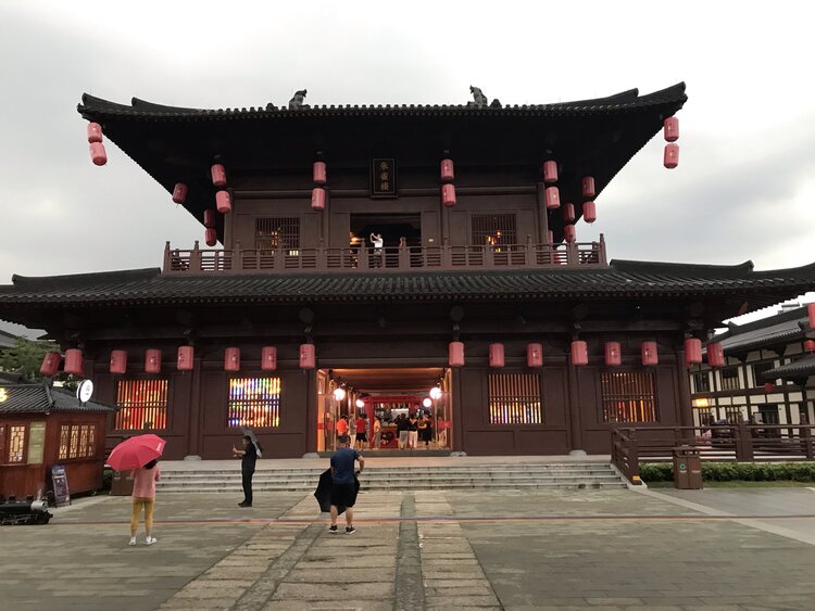 长兴唐潮十二坊冒雨穿越回大唐