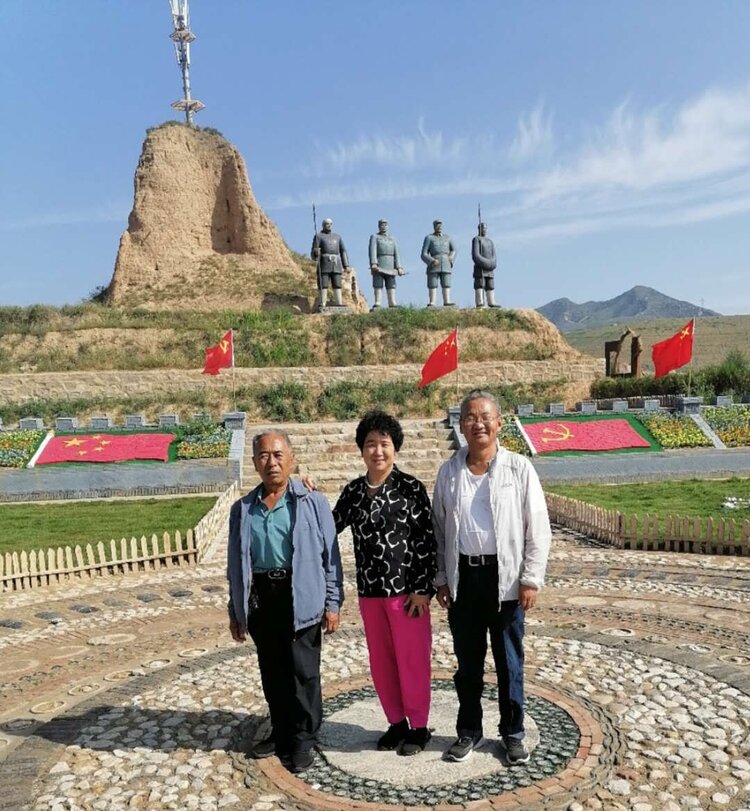 山西大同浑源县南榆林乡二岭村以布局新颖的乡村面貌吸引着远道而来的