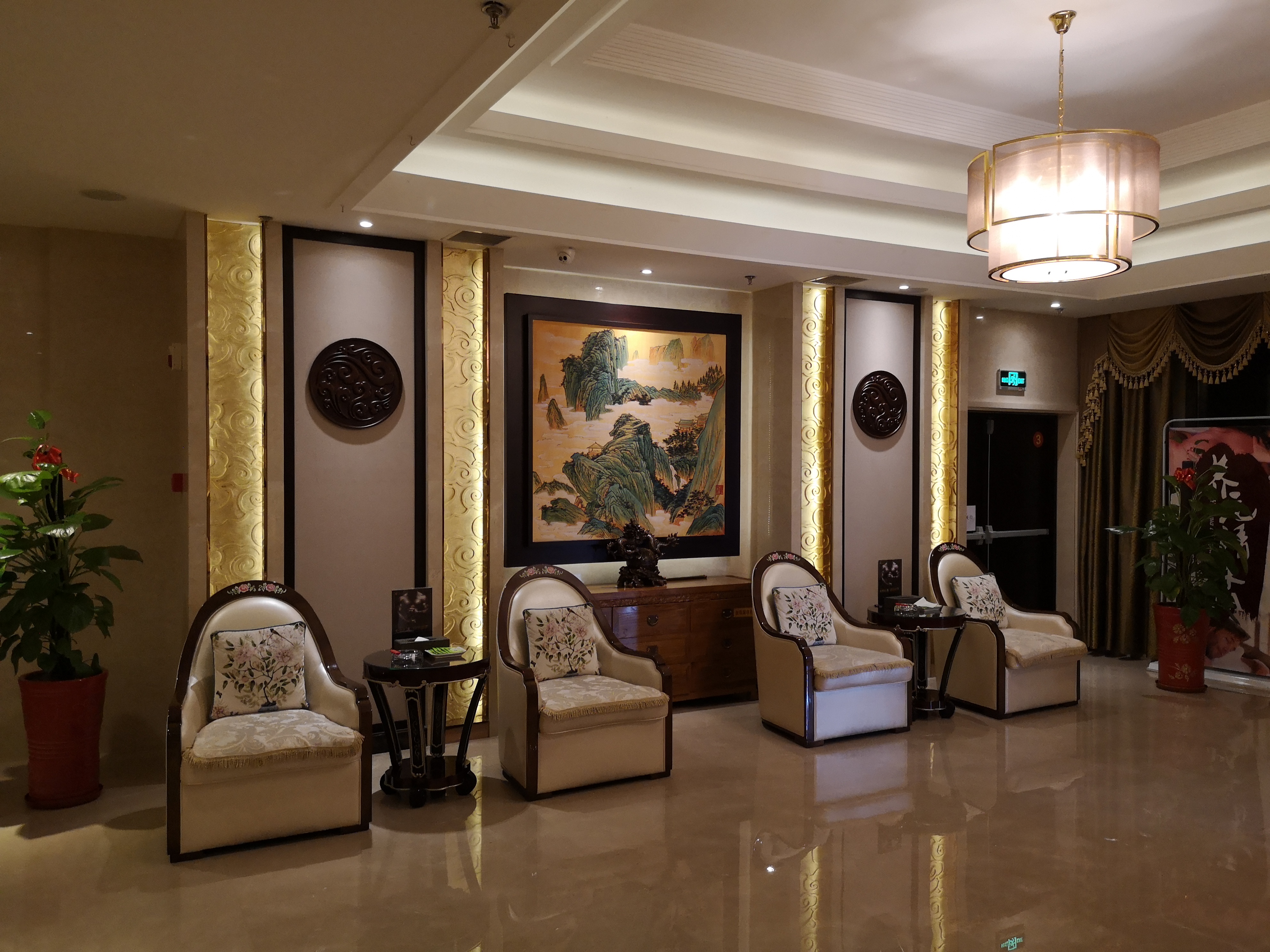 郑州私人会馆  郑州高端保健精湛技法:感受男士休闲会所