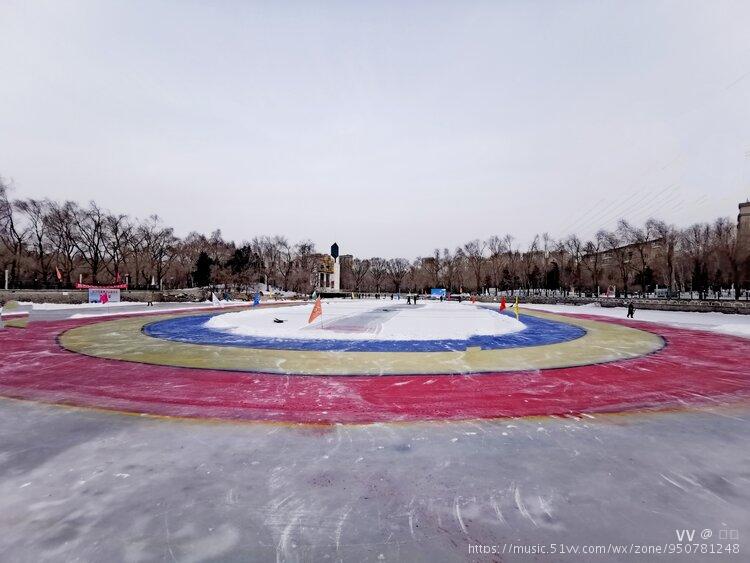 黛秀湖滑冰场一