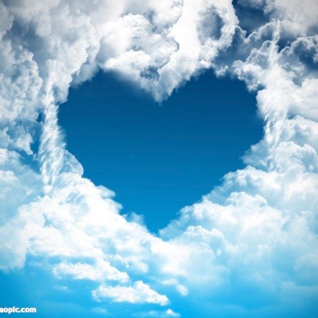 简洁演唱肩上的云