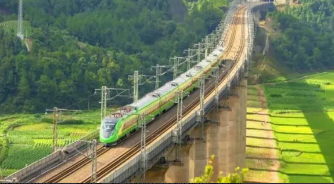 雪儿🎤V娱热点