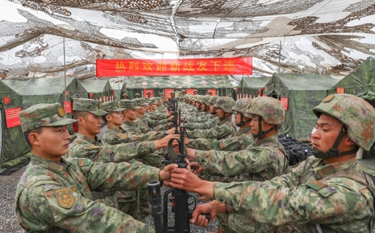 雪儿🎤V娱热点