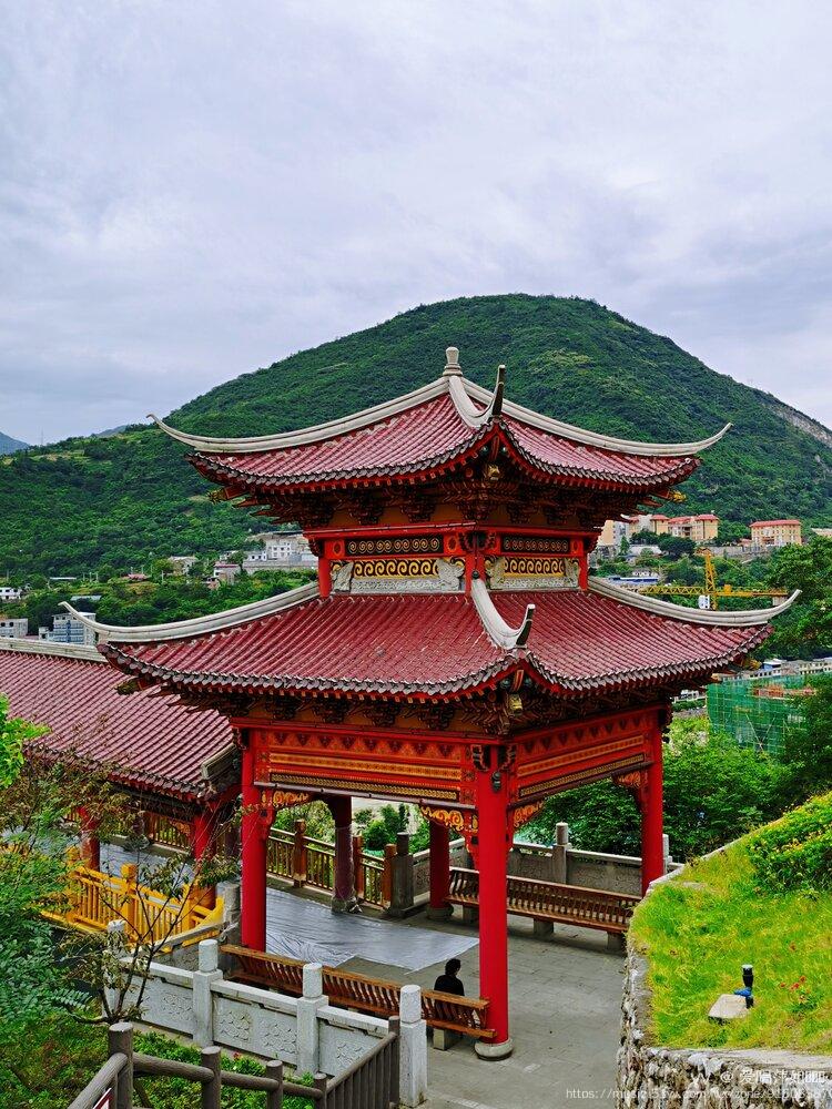 峨边背峰山首发