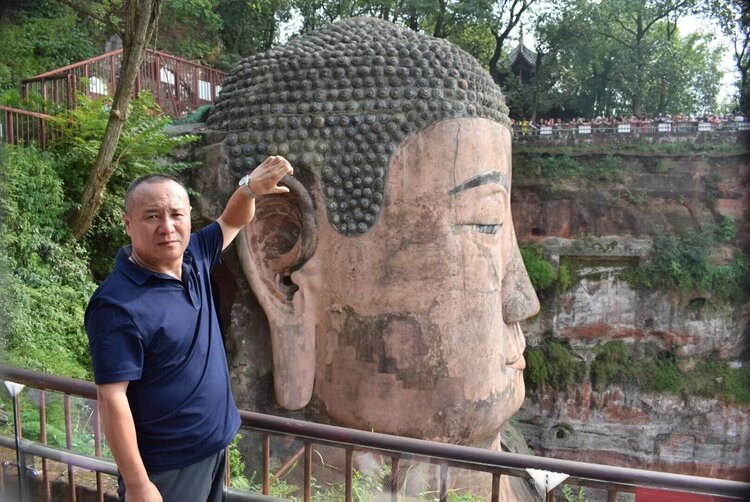 雪儿🎤V娱热点