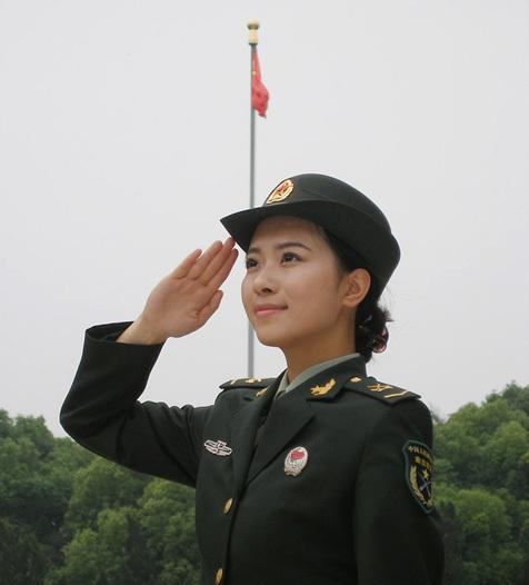 崇高的军礼 作者:观海 诵读:枫叶