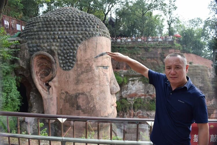 雪儿🎤V娱热点