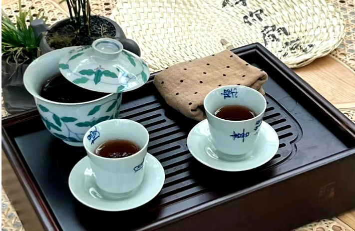 小浅🎤V娱热点