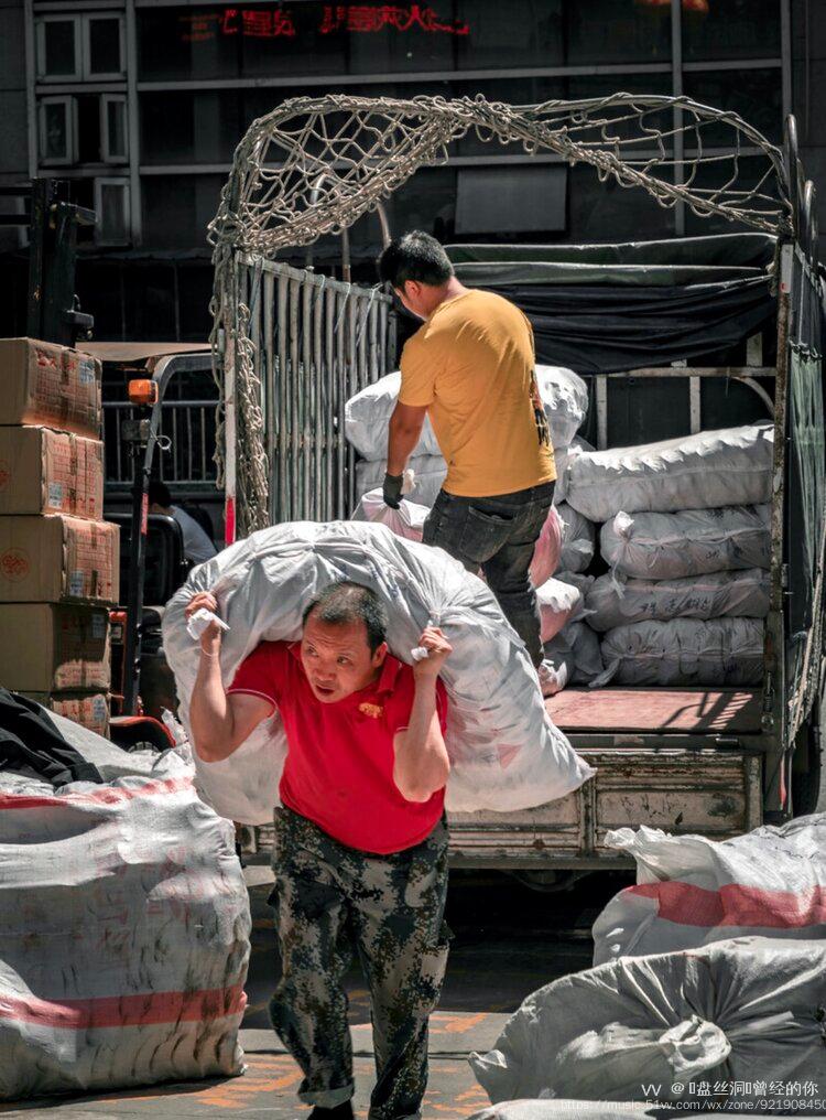 首发街拍市井百态1