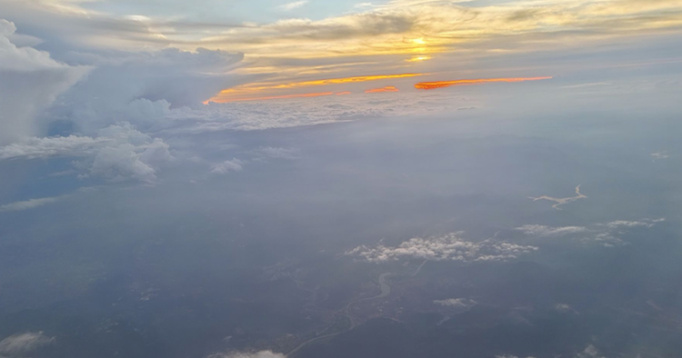 雪儿🎤V娱热点