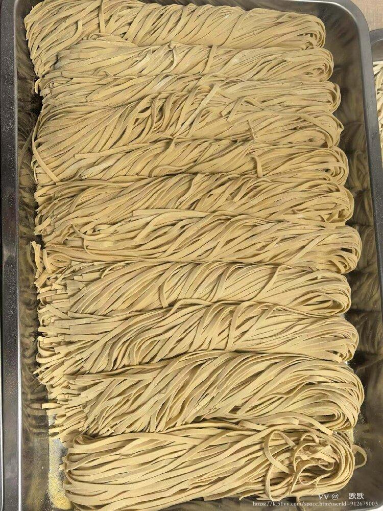 ꧁默默꧂   