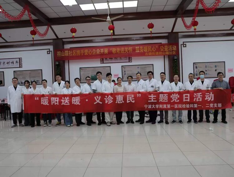 舞动的七月