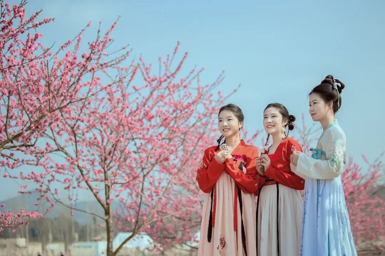 《华人文艺选刊》赵良田主编