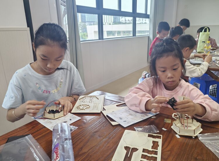 虎校人工智能教育