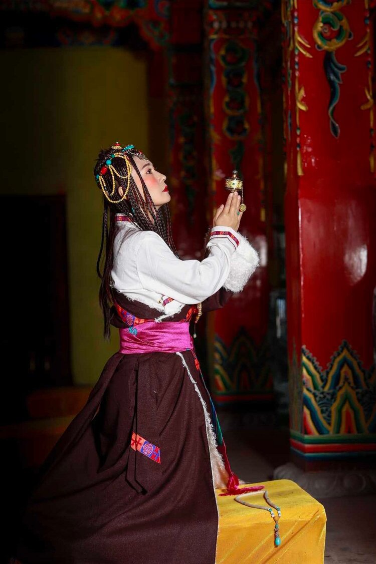 雪儿🎤V娱热点