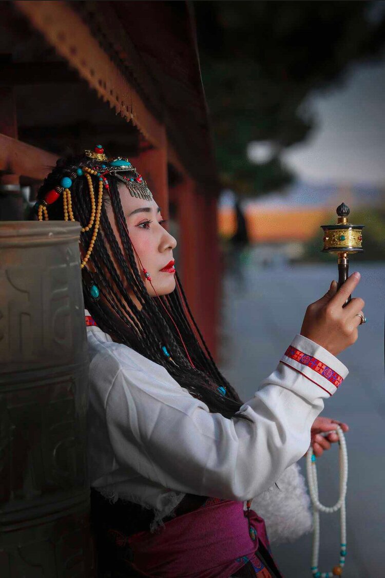 雪儿🎤V娱热点