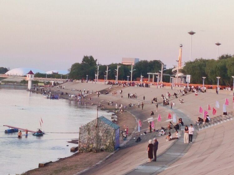 雪儿🎤V娱热点