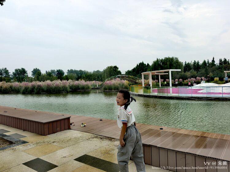 朱薇