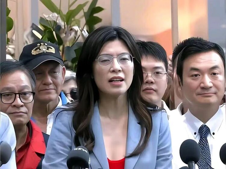 《华人文艺选刊》赵良田主编