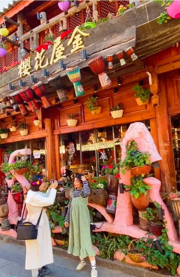 雪儿🎤V娱热点