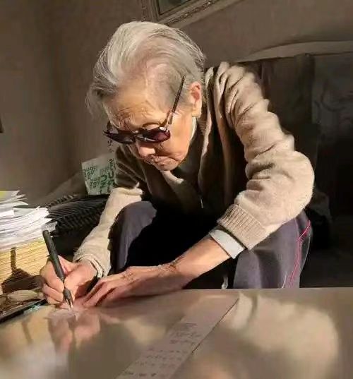 《华人文艺选刊》赵良田主编