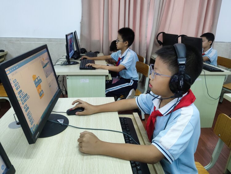 虎校人工智能教育