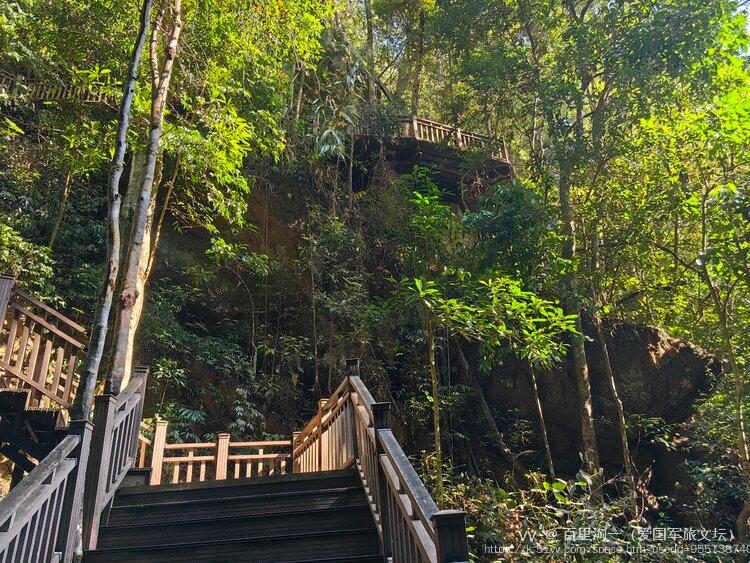 百里淘一（爱国军旅文坛）