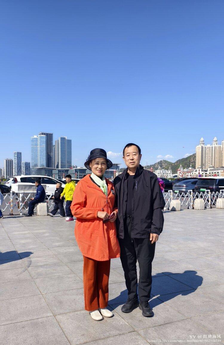 红艳海风
