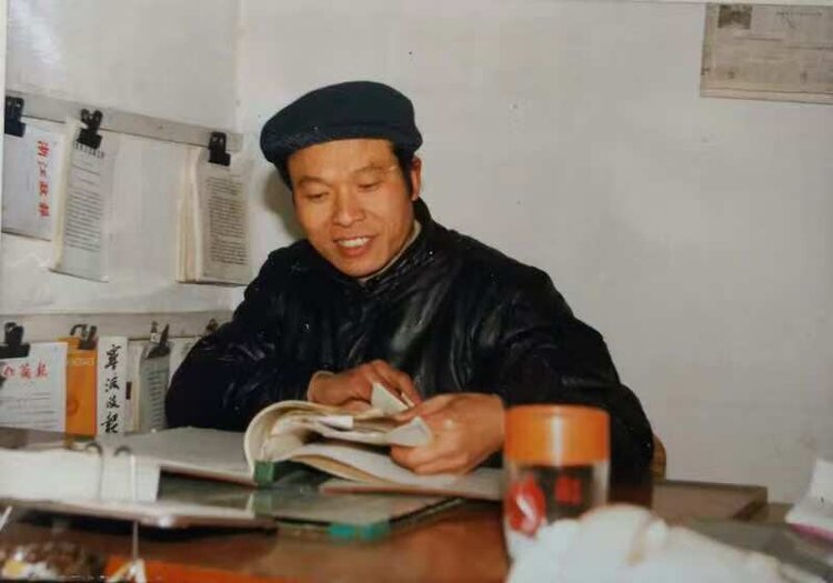 《华人文艺选刊》赵良田主编