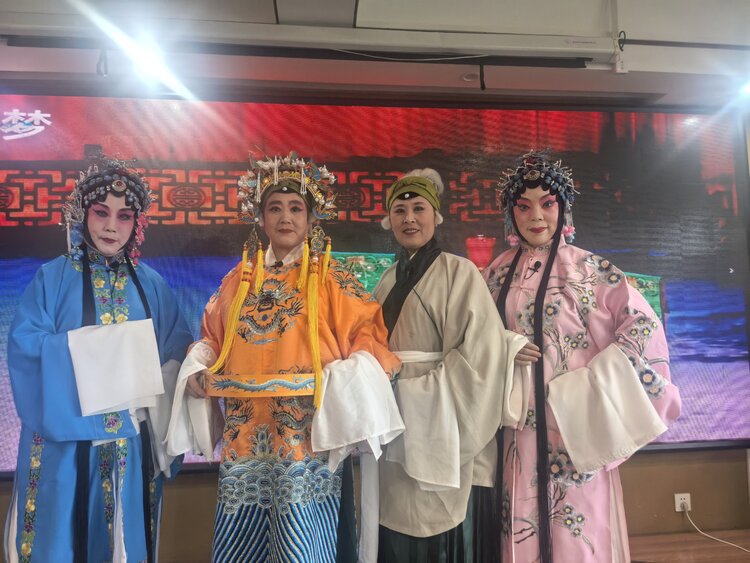 荀梦