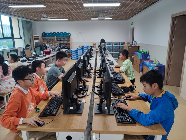 虎校人工智能教育