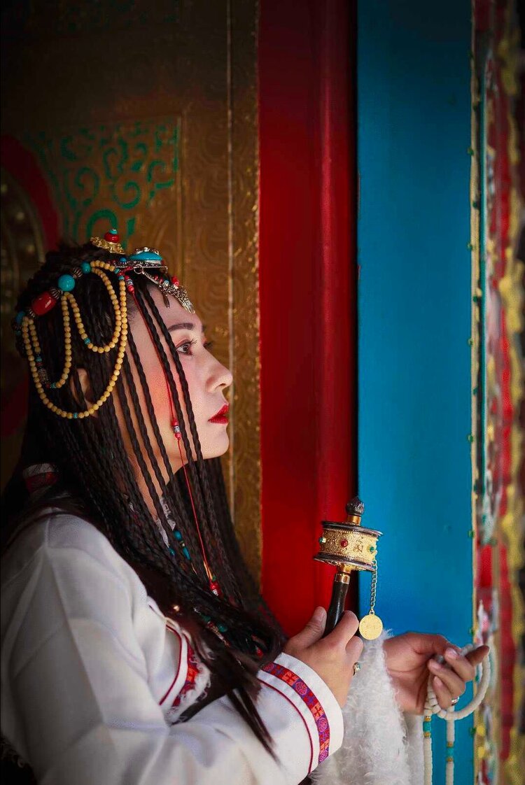 雪儿🎤V娱热点