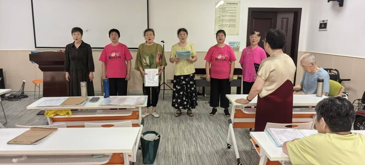 《华人文艺选刊》赵良田主编