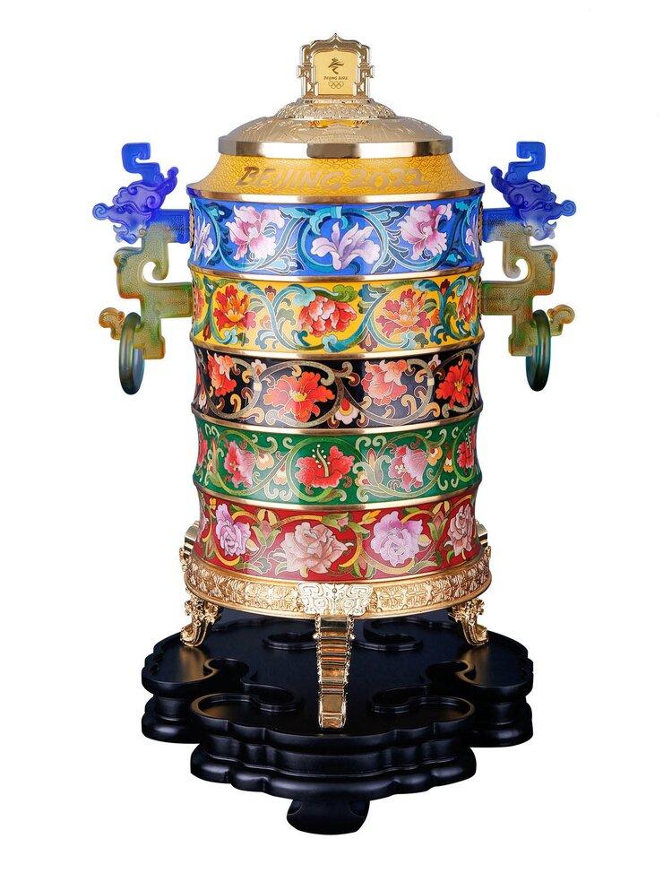 钟连盛大师景泰蓝冬奥五环珐琅尊