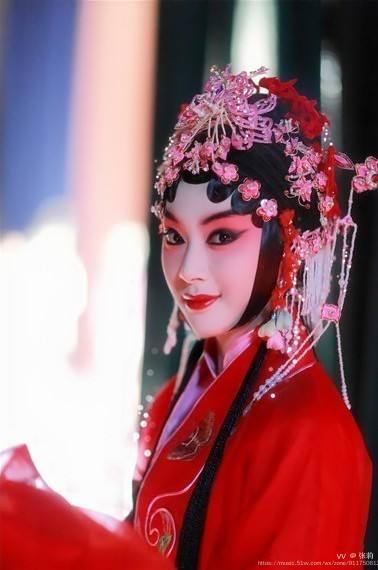 《青衣》 作者:毕飞宇