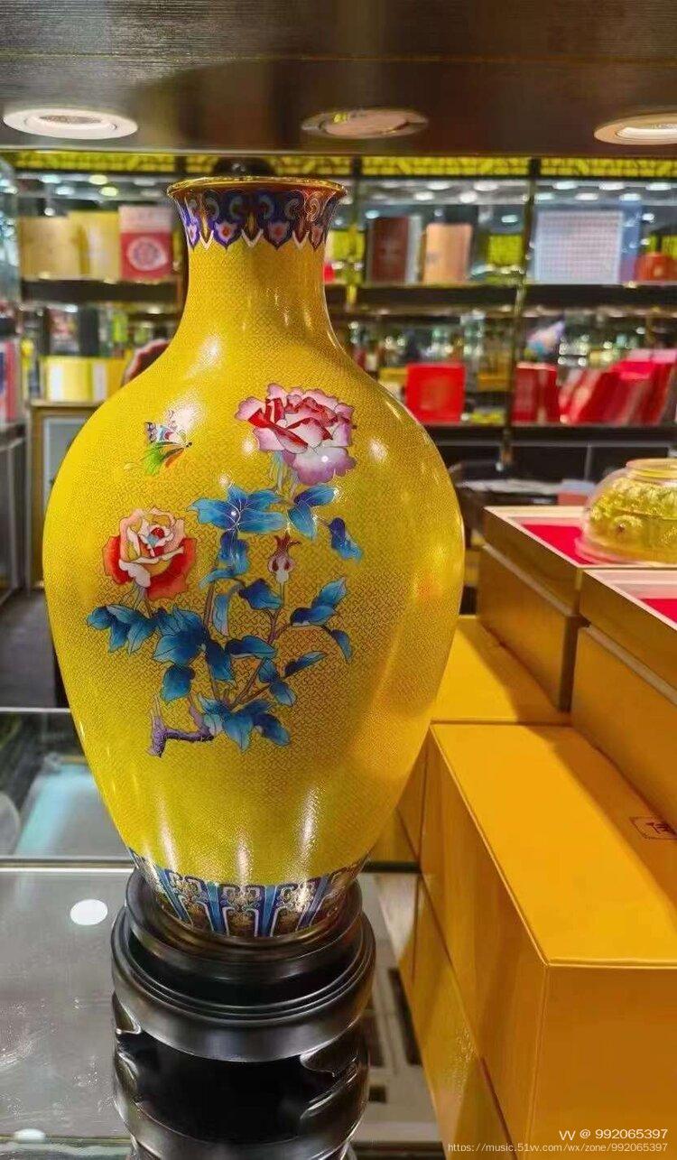 张同禄景泰蓝新作锦绣如意惊艳现身首届中国工艺美术博览会