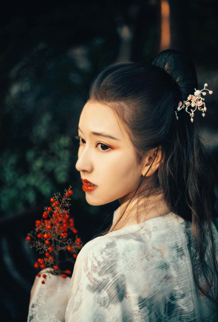 首发谁负女儿心