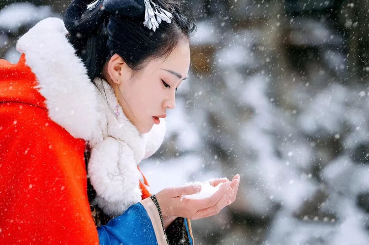 小浅🎤V娱热点