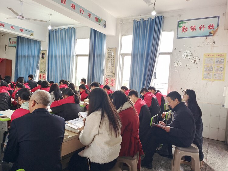 汉寿二中高二语文组第十三次集体备课活动