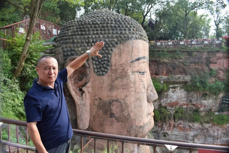 雪儿🎤V娱热点