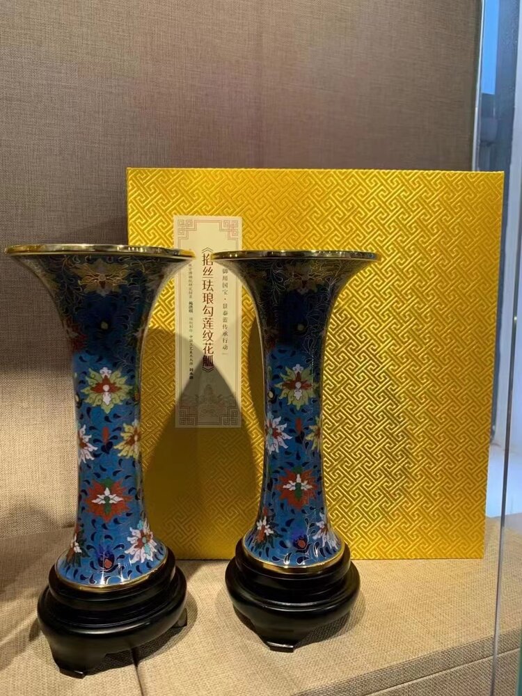 刘永森景泰蓝掐丝珐琅工艺缠枝莲花花觚