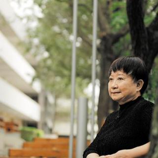 不知有花作者张晓风