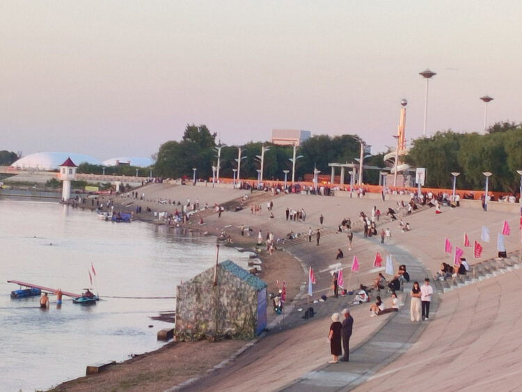 雪儿🎤V娱热点