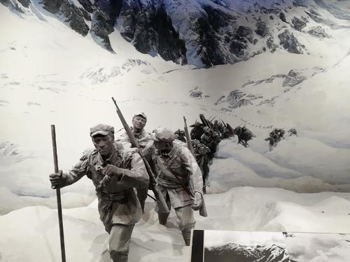 丰碑作者李本深